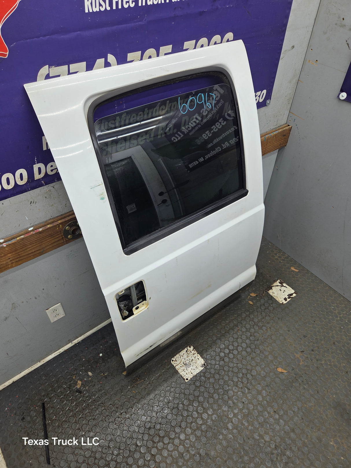 1999-2011 Ford Super Duty RH Passenger Side Rear Crew Cab Door F250 F350 F450 F550