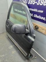 1999-2006 Chevrolet Silverado / GMC Sierra 1500 2500 3500 HD Front Passenger side Door RH