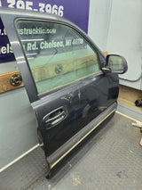 1999-2006 Chevrolet Silverado / GMC Sierra 1500 2500 3500 HD Front Passenger side Door RH
