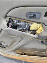 1999-2006 Chevrolet Silverado / GMC Sierra 1500 2500 3500 HD Front Passenger side Door RH
