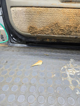 1999-2006 Chevrolet Silverado / GMC Sierra 1500 2500 3500 HD Front Passenger side Door RH
