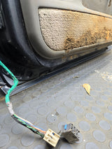 1999-2006 Chevrolet Silverado / GMC Sierra 1500 2500 3500 HD Front Passenger side Door RH