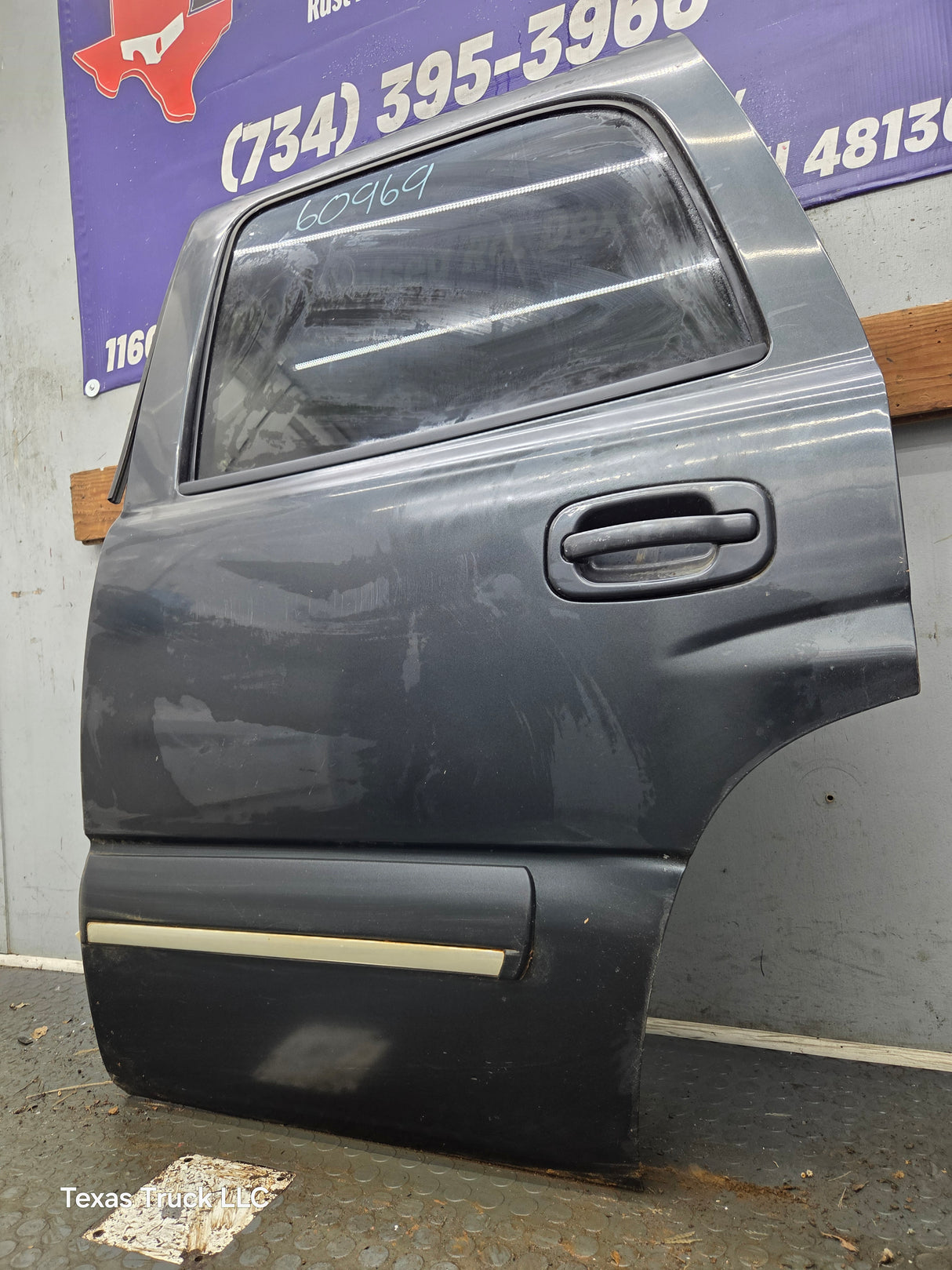 2001-2006 Chevrolet Tahoe / GMC Yukon 1500 2500HD Rear Driver Side Rear Door LH