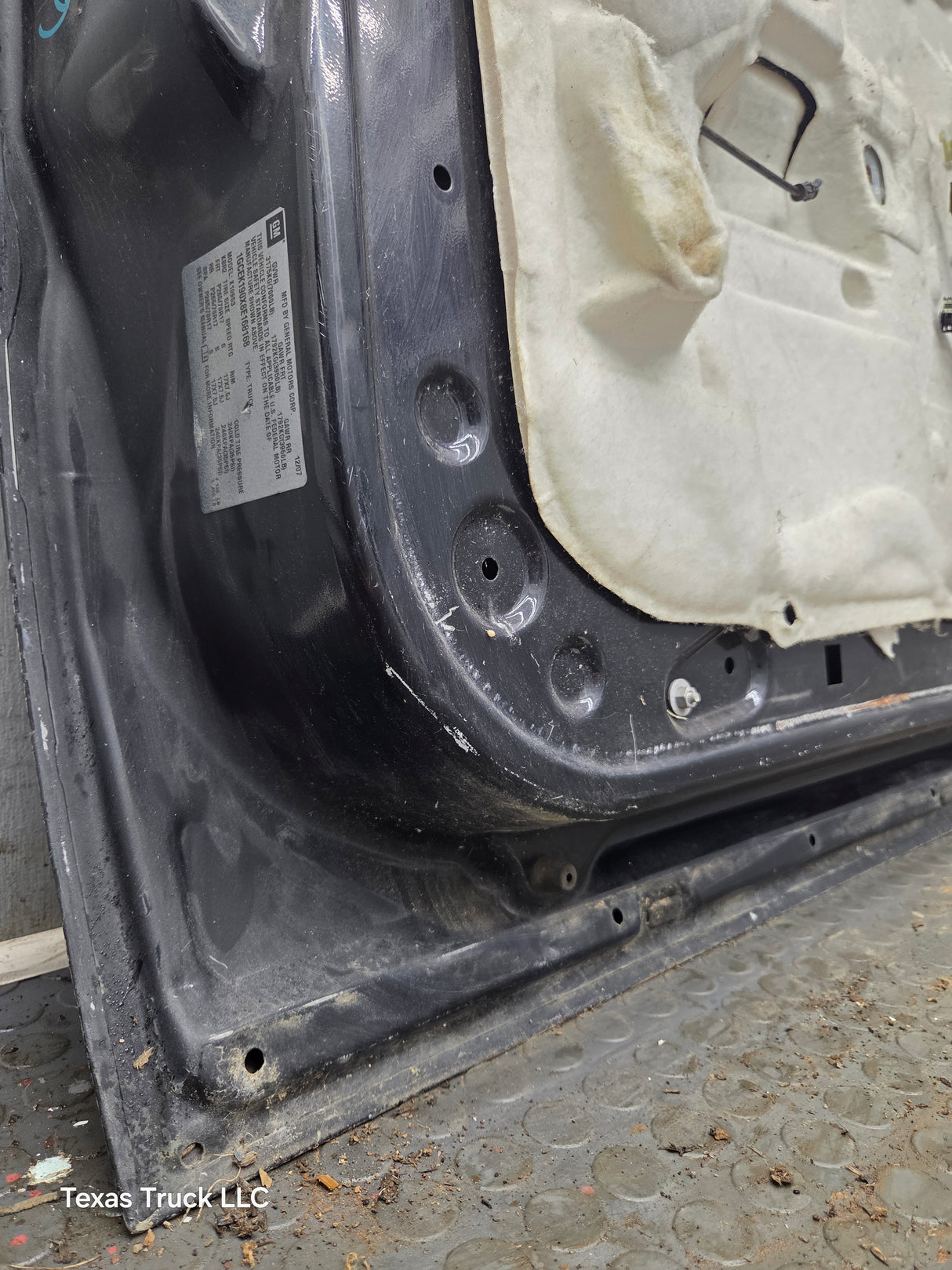 2007-2013 Chevrolet Silverado / GMC Sierra 1500 2500 3500 HD LH Front Driver Side Door