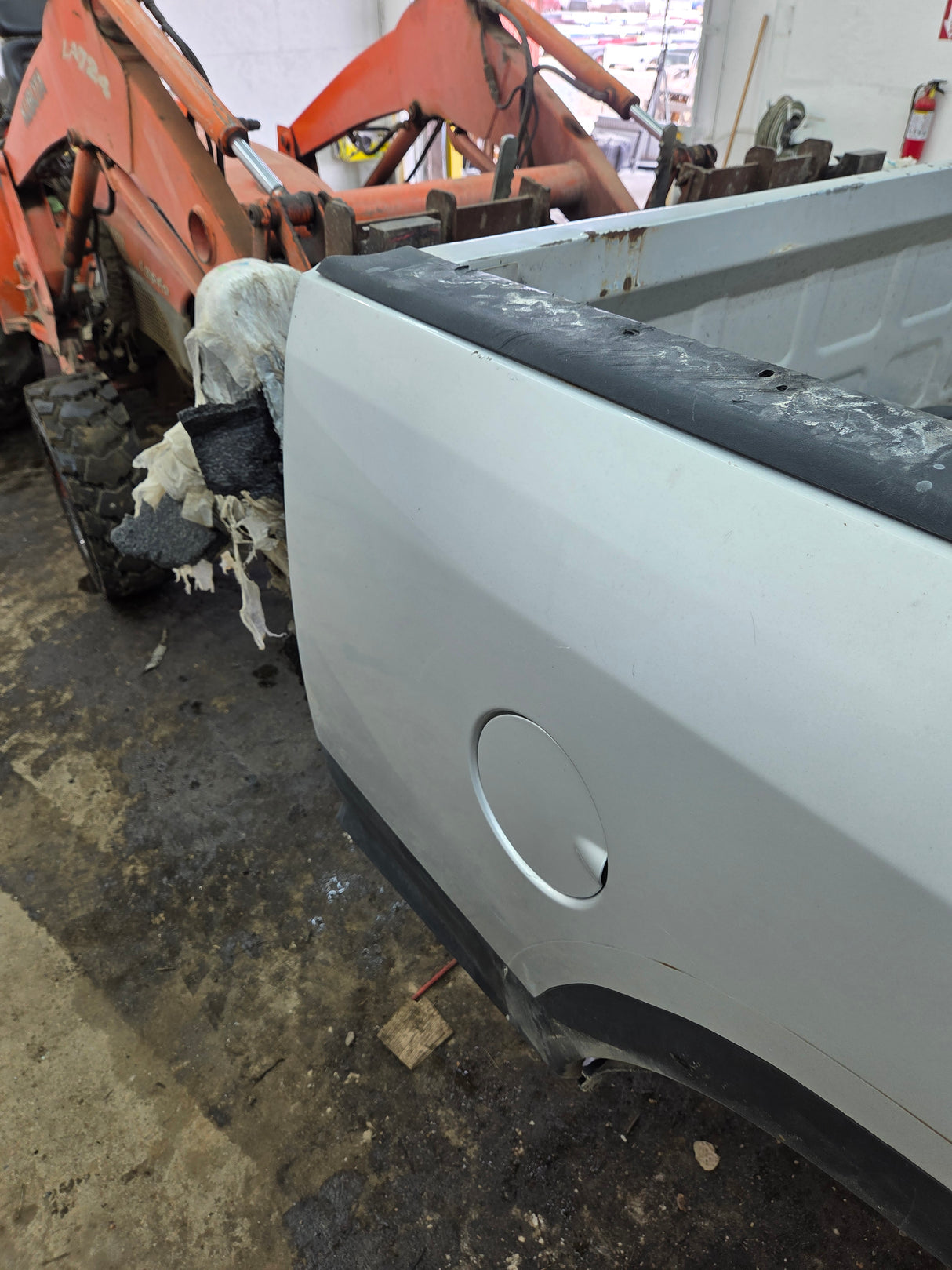 2009-2018 Dodge Ram 4th Gen 1500 2500 3500 6' 4" Short Truck Bed