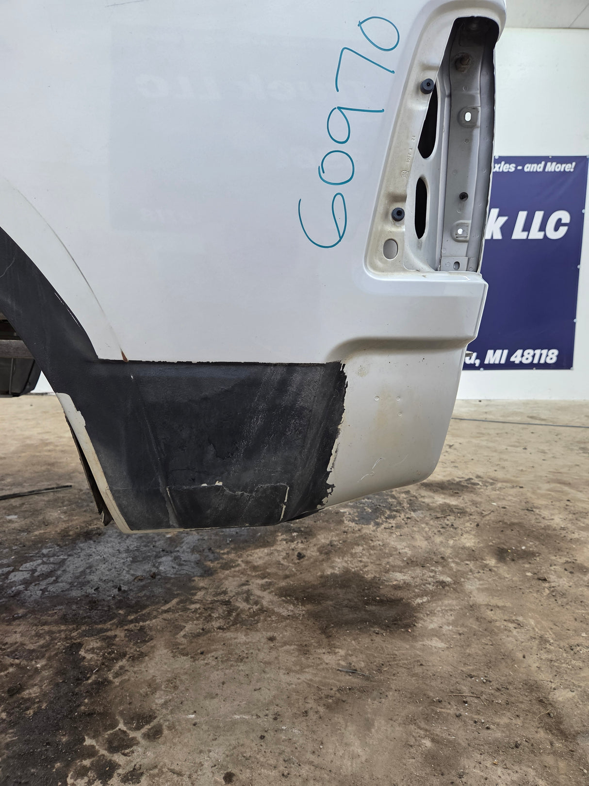 2009-2018 Dodge Ram 4th Gen 1500 2500 3500 6' 4" Short Truck Bed
