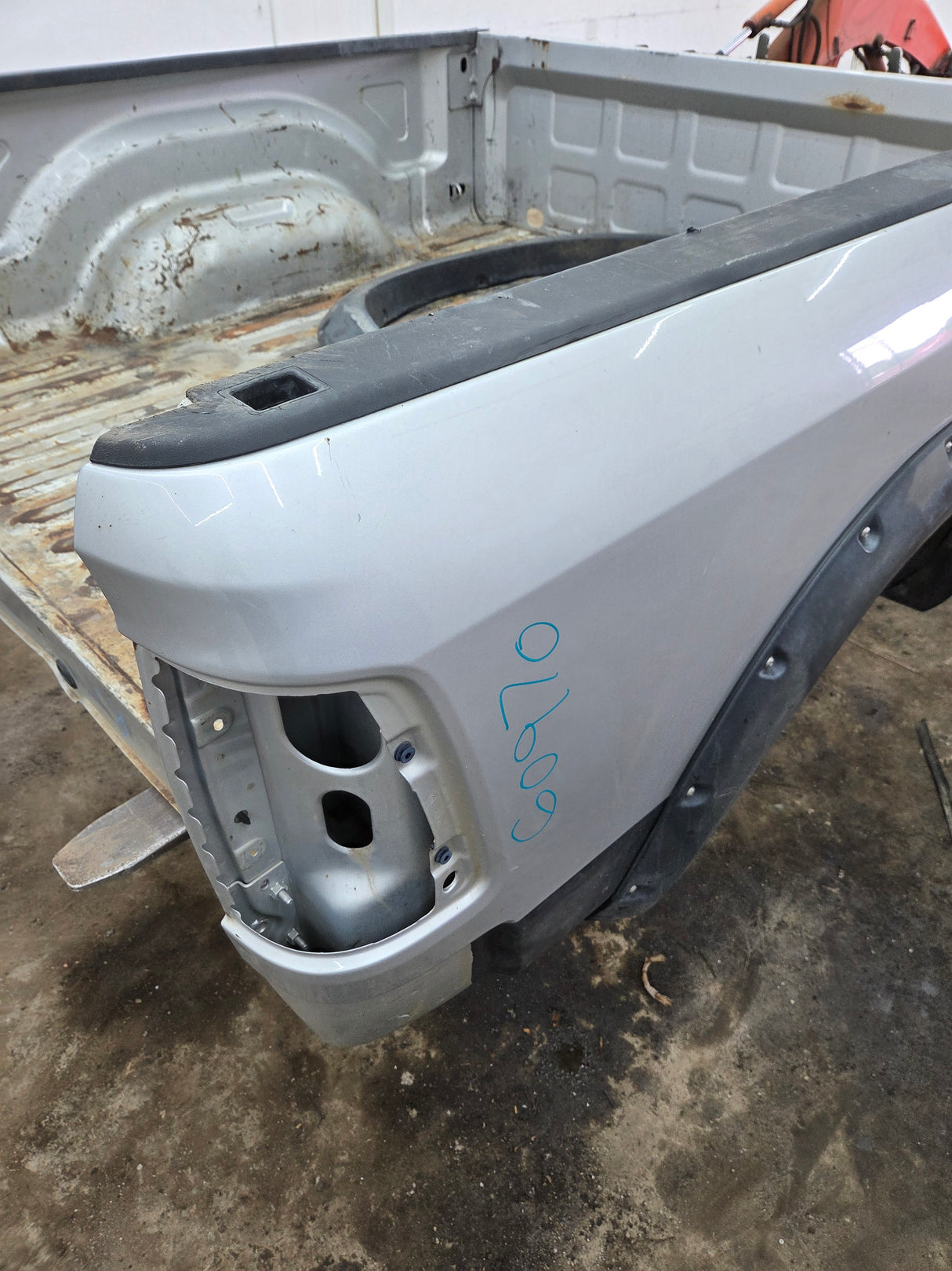 2009-2018 Dodge Ram 4th Gen 1500 2500 3500 6' 4" Short Truck Bed
