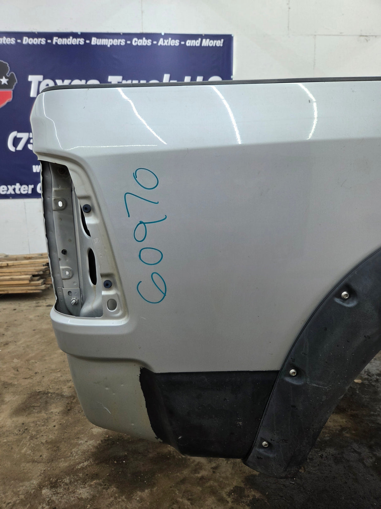 2009-2018 Dodge Ram 4th Gen 1500 2500 3500 6' 4" Short Truck Bed