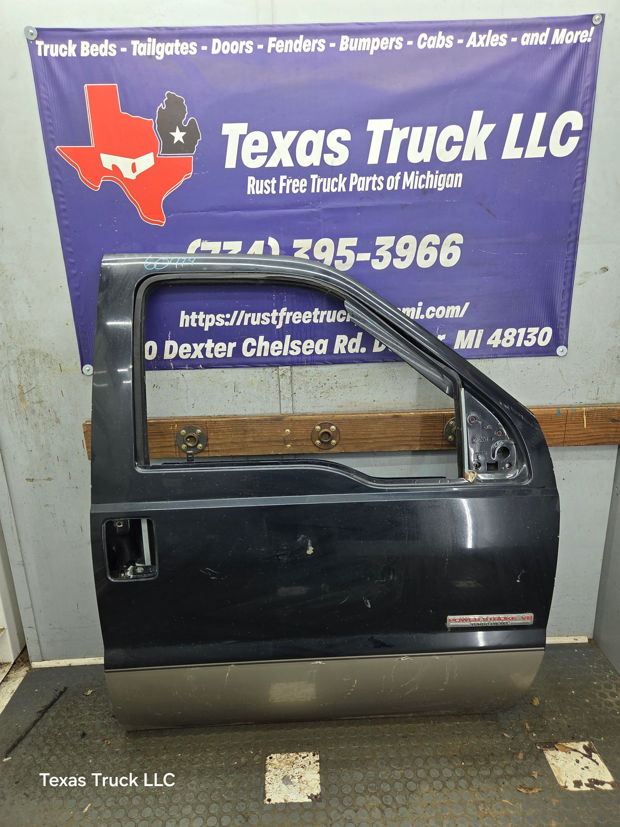 1999-2011 Ford Super Duty / Excursion Front Passenger Side RH Door F250 F350 F450 F550