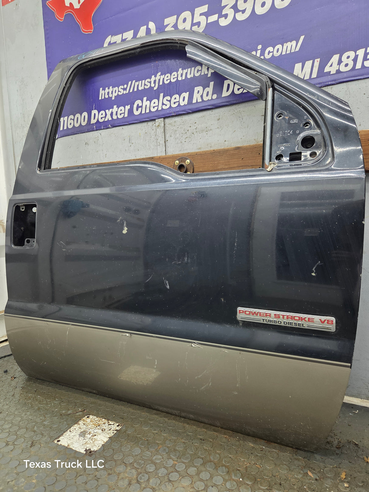 1999-2011 Ford Super Duty / Excursion Front Passenger Side RH Door F250 F350 F450 F550
