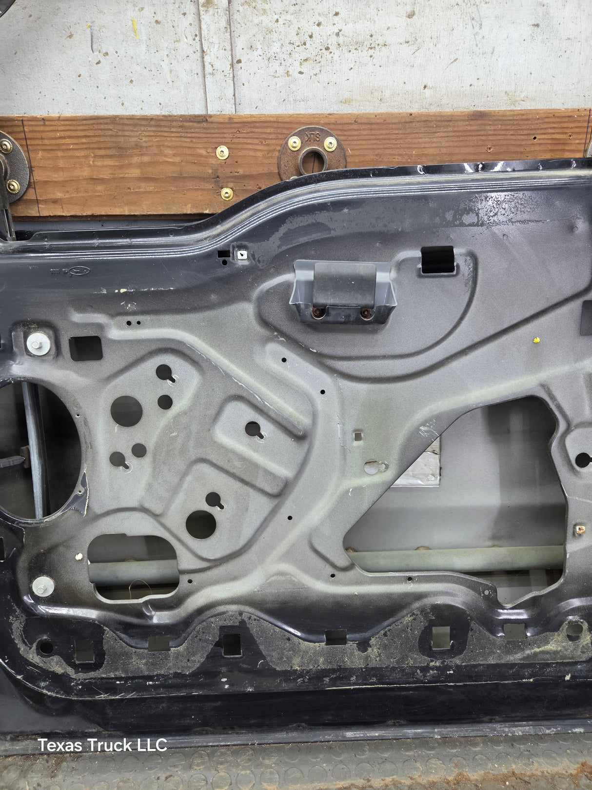 1999-2011 Ford Super Duty / Excursion Front Passenger Side RH Door F250 F350 F450 F550
