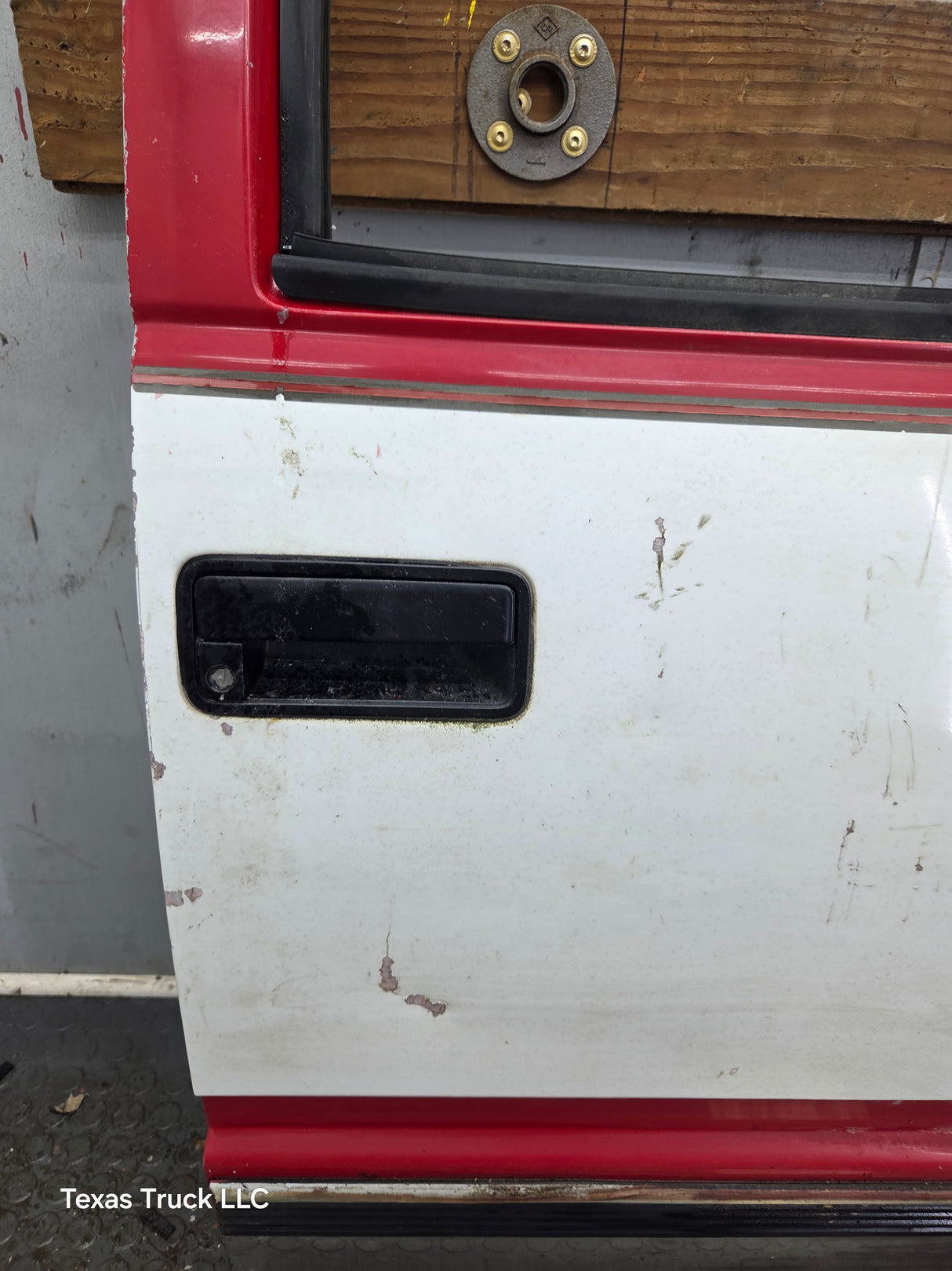 1988-2000 Chevrolet Silverado Suburban GMC Sierra RH Front Passenger Door