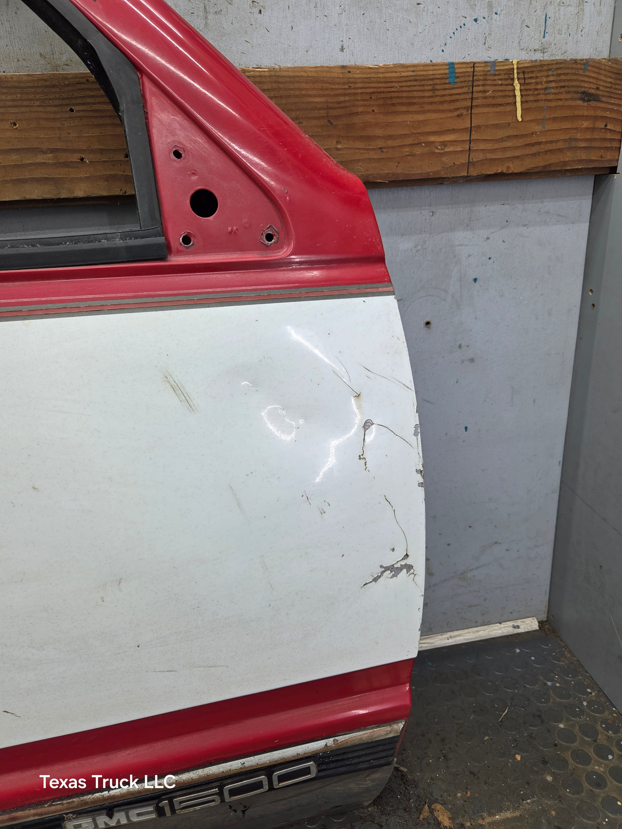 1988-2000 Chevrolet Silverado Suburban GMC Sierra RH Front Passenger Door