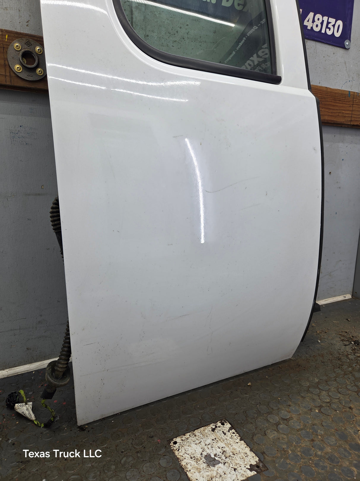 2007-2013 Chevrolet Silverado / GMC Sierra 1500 2500 3500 HD Passenger side Extended Cab RH Rear Door