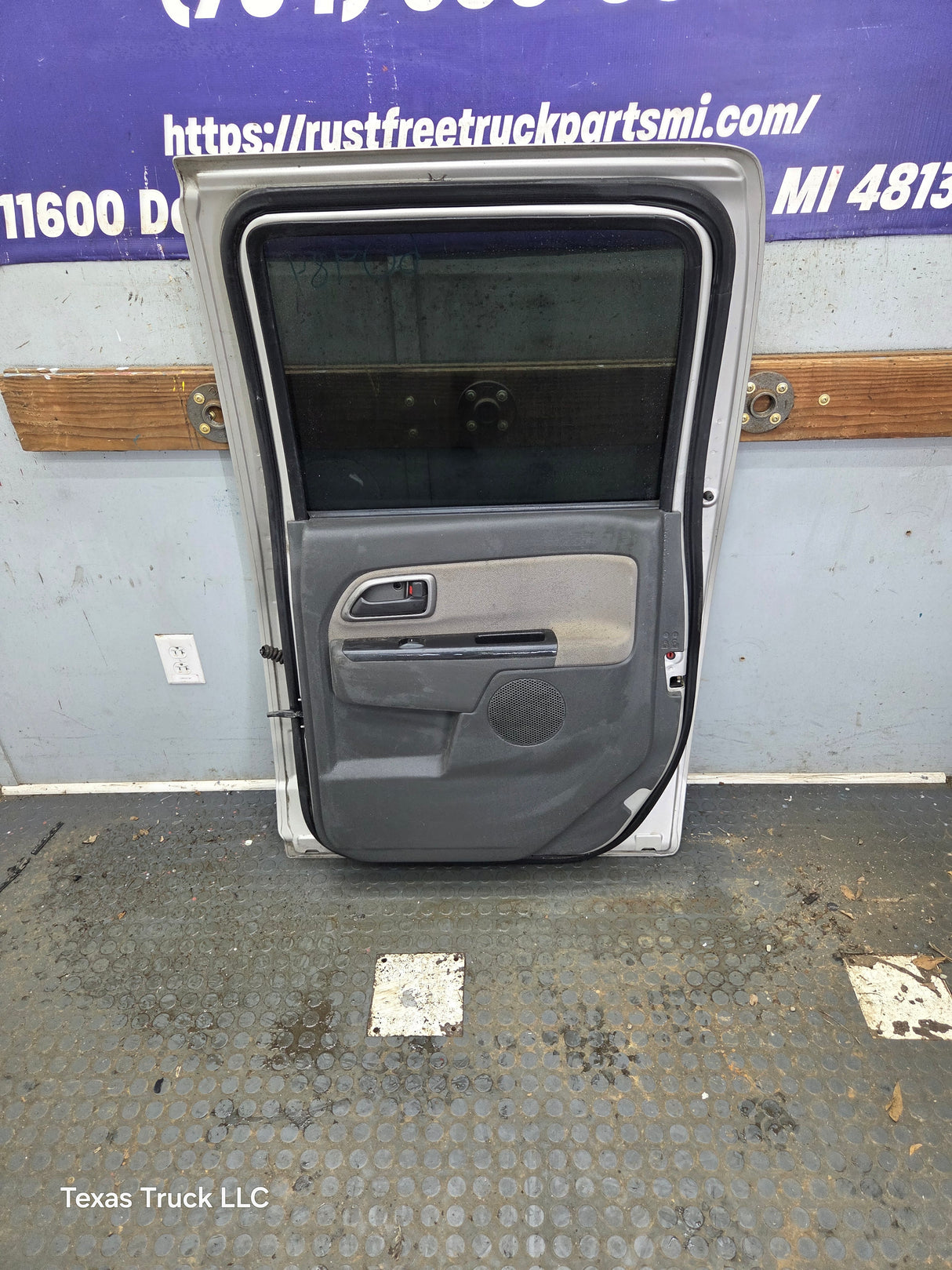 2004-2012 Chevrolet Colorado / GMC Canyon Passenger Side Rear Crew Cab Door RH