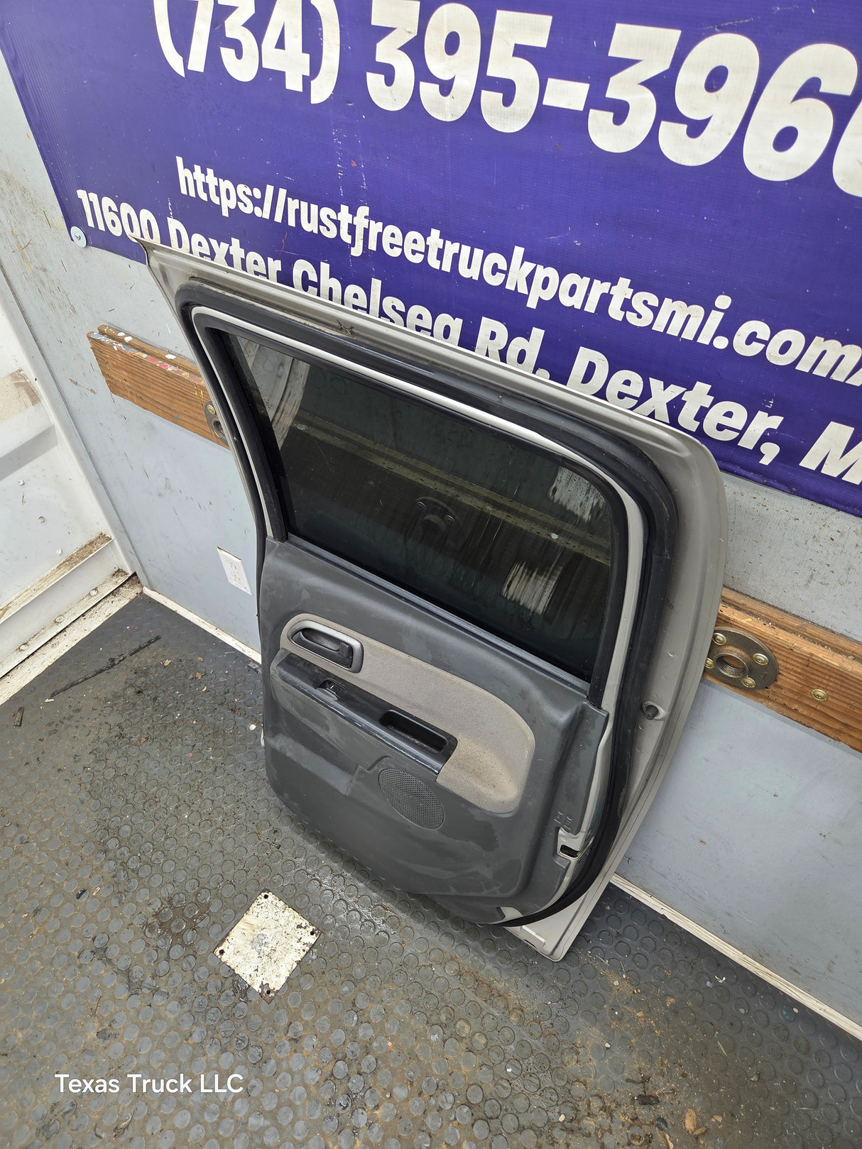 2004-2012 Chevrolet Colorado / GMC Canyon Passenger Side Rear Crew Cab Door RH