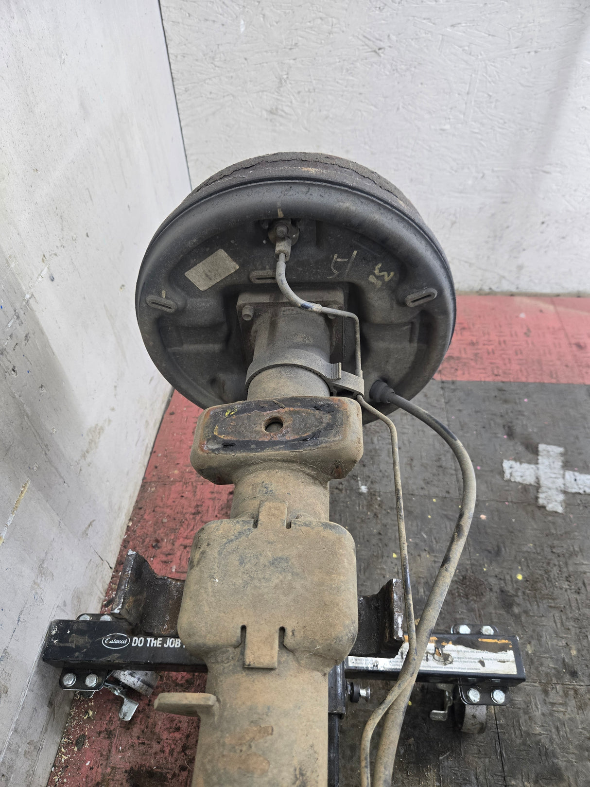 2005-2007 Chevrolet Silverado GMC Sierra 1500 3.23 Rear Axle