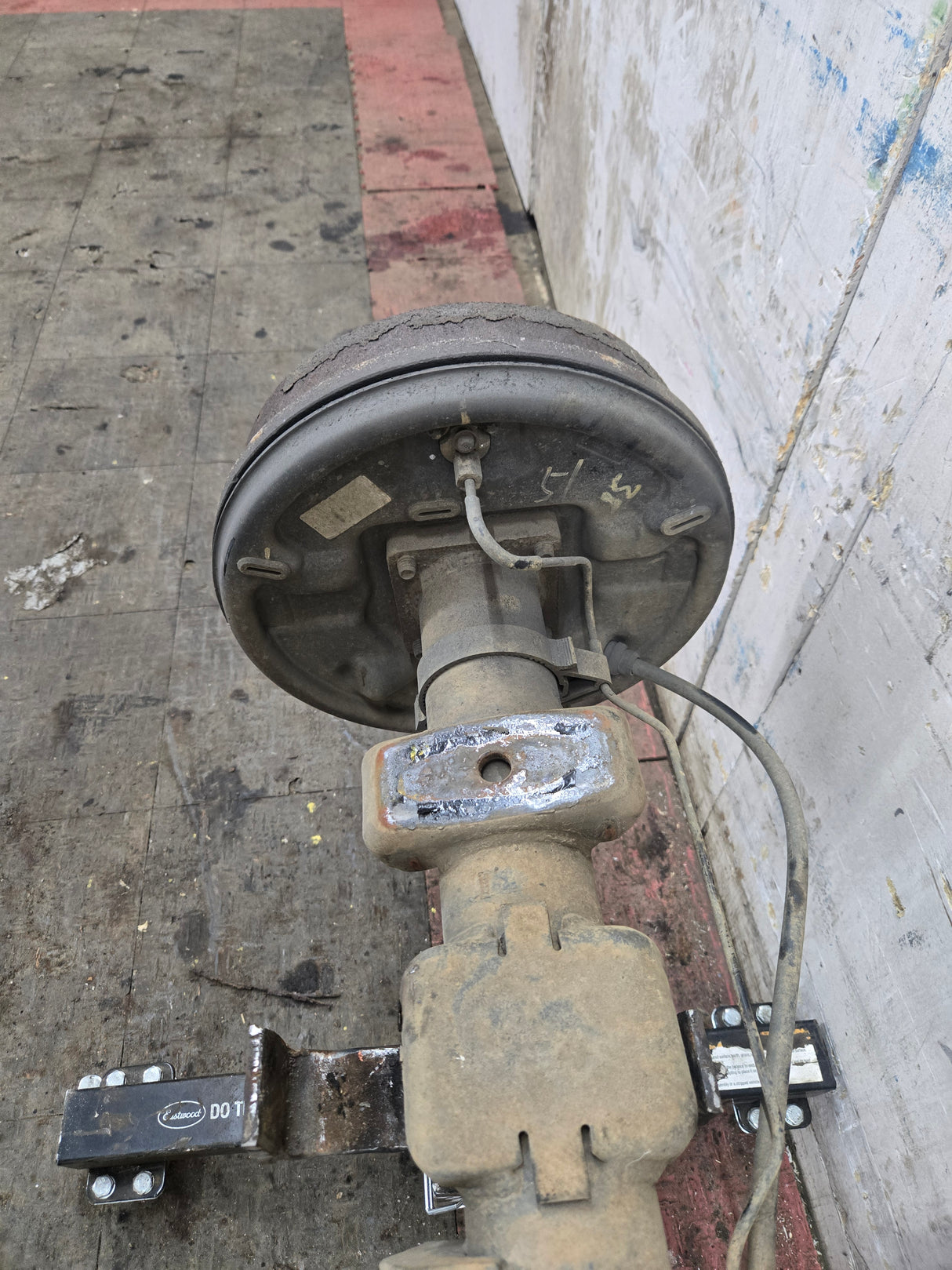 2005-2007 Chevrolet Silverado GMC Sierra 1500 3.23 Rear Axle