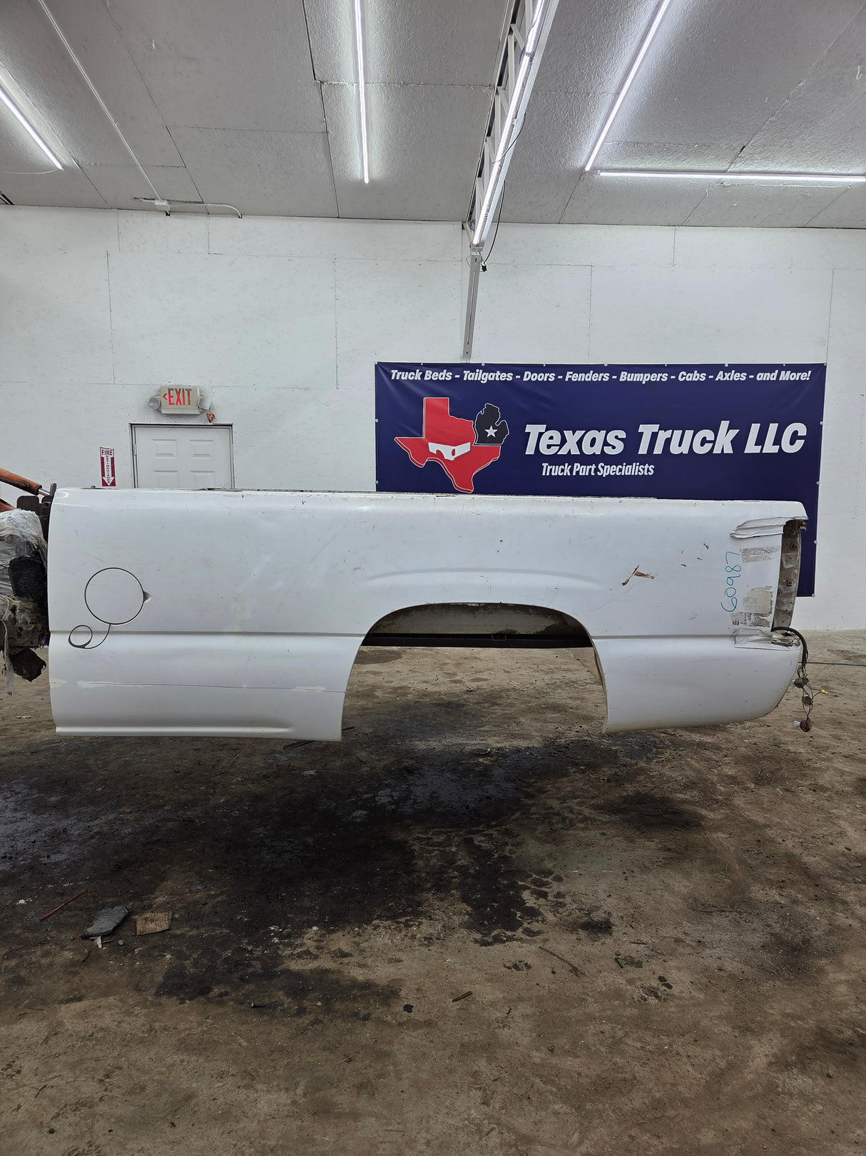 1999-2007 Chevrolet Silverado / GMC Sierra 1500 2500 3500 HD 8' Long Bed Truck Bed