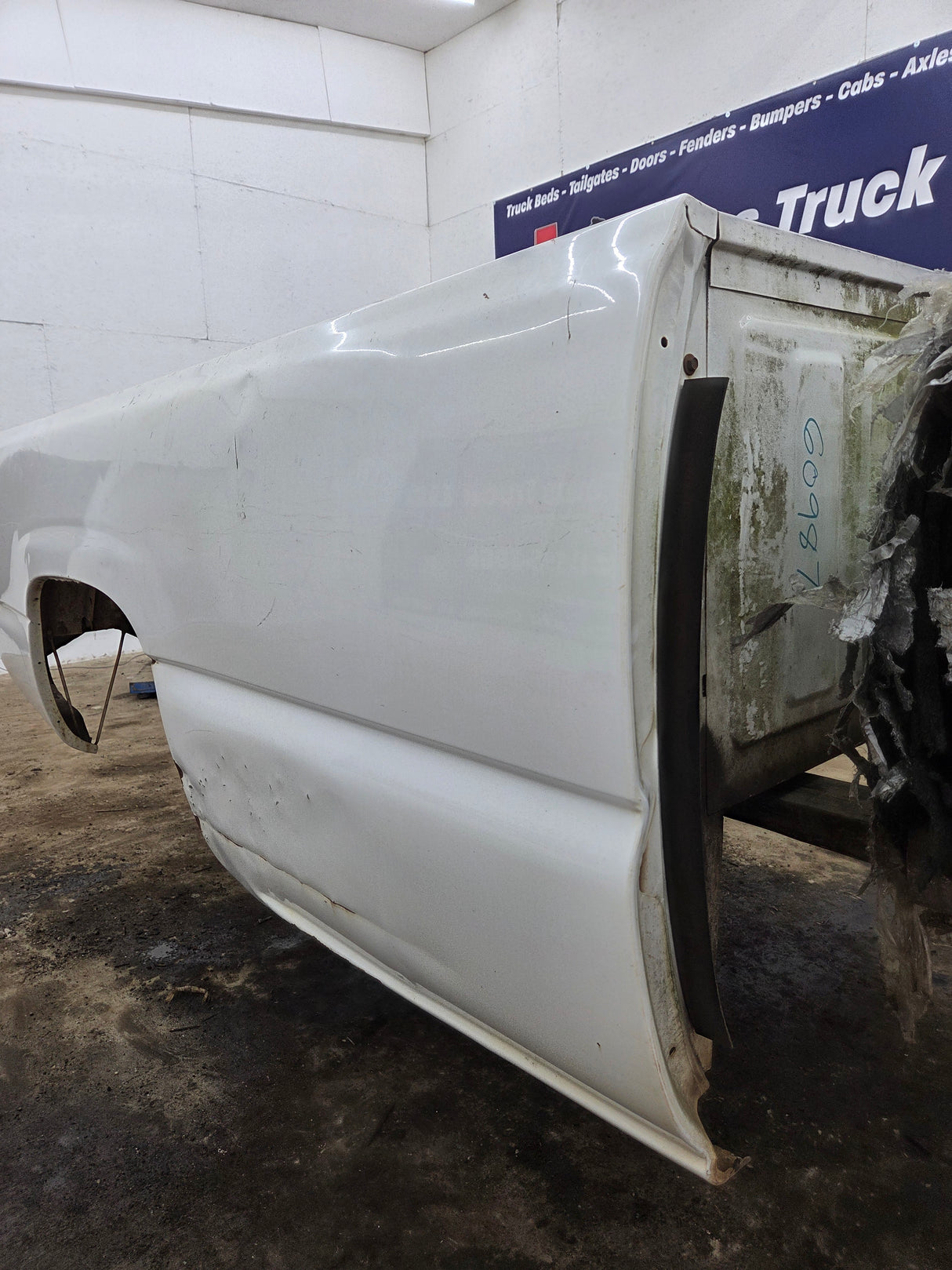 1999-2007 Chevrolet Silverado / GMC Sierra 1500 2500 3500 HD 8' Long Bed Truck Bed