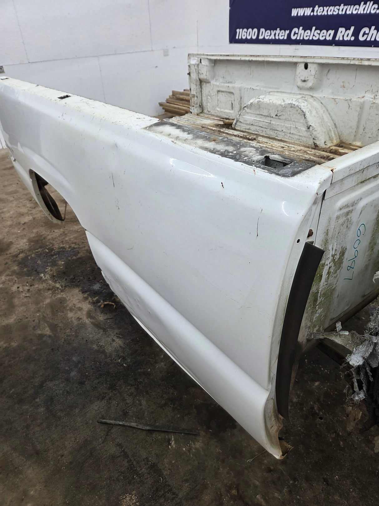 1999-2007 Chevrolet Silverado / GMC Sierra 1500 2500 3500 HD 8' Long Bed Truck Bed