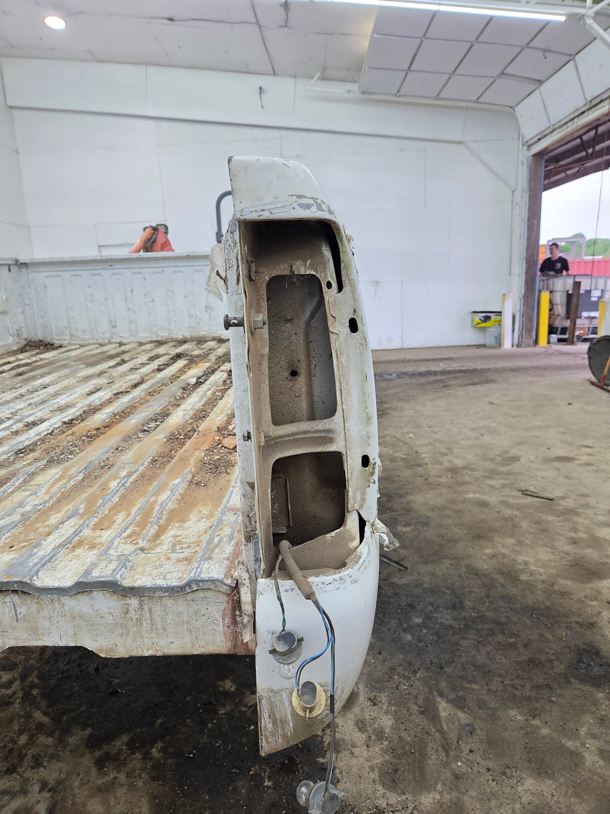 1999-2007 Chevrolet Silverado / GMC Sierra 1500 2500 3500 HD 8' Long Bed Truck Bed