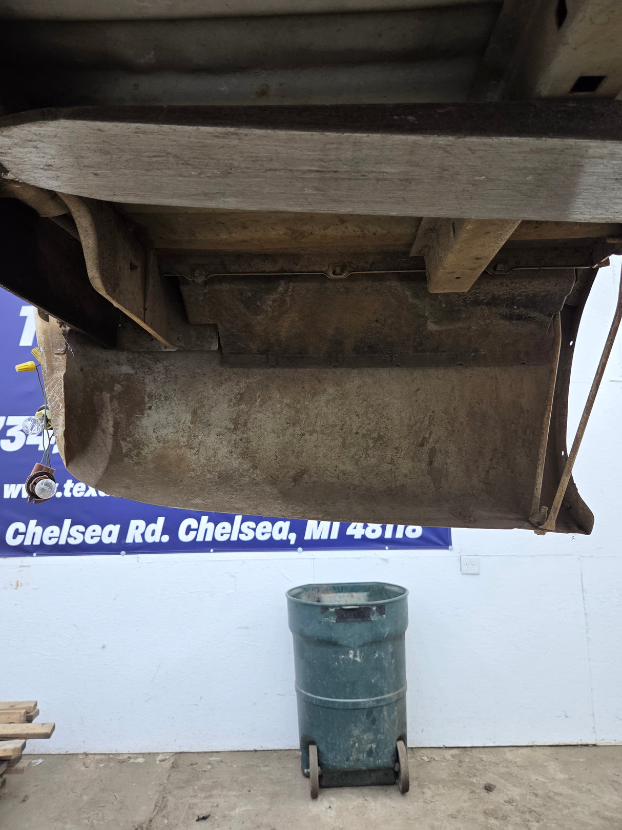 1999-2007 Chevrolet Silverado / GMC Sierra 1500 2500 3500 HD 8' Long Bed Truck Bed