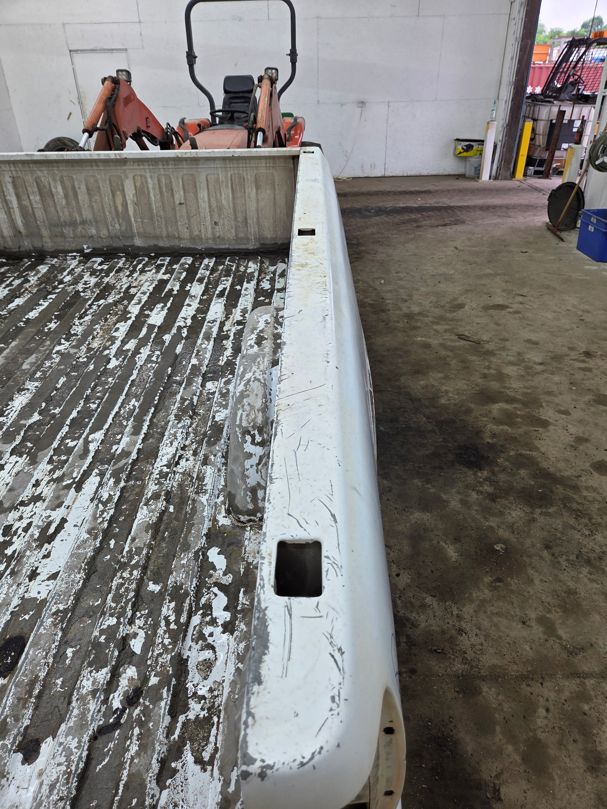 1999-2007 Chevrolet Silverado / GMC Sierra 1500 2500 3500 HD 8' Long Bed Truck Bed