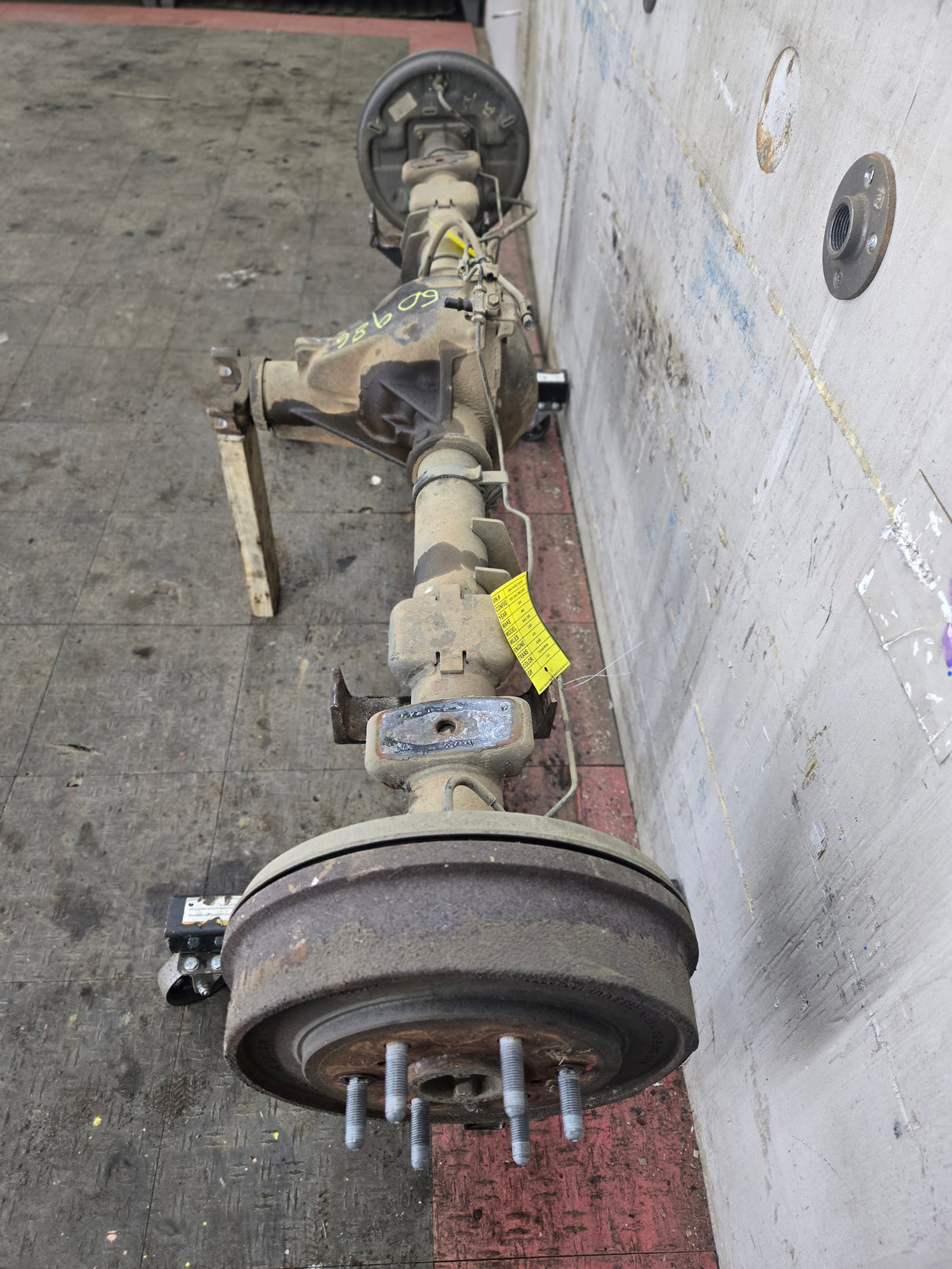 2005-2007 Chevrolet Silverado GMC Sierra 1500 3.23 Rear Axle