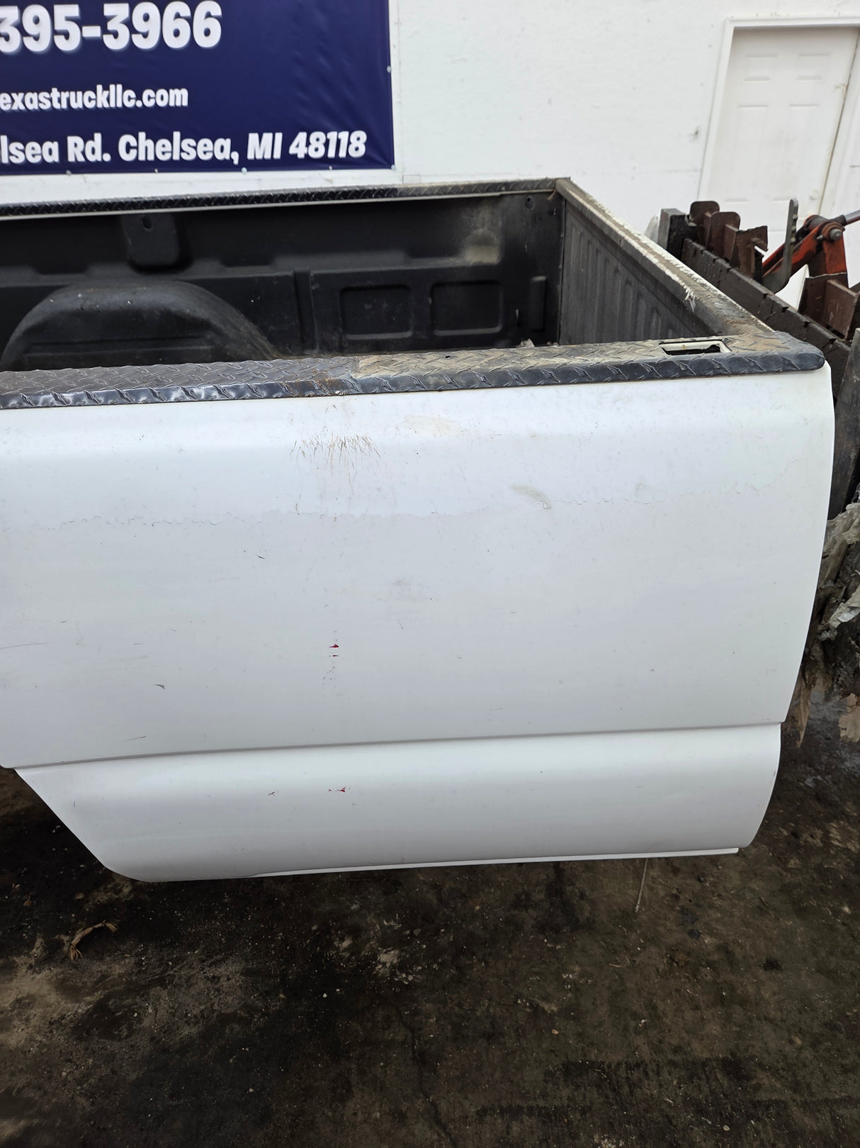 1999-2007 Chevrolet Silverado / GMC Sierra 1500 2500 3500 HD 8' Long Bed Truck Bed
