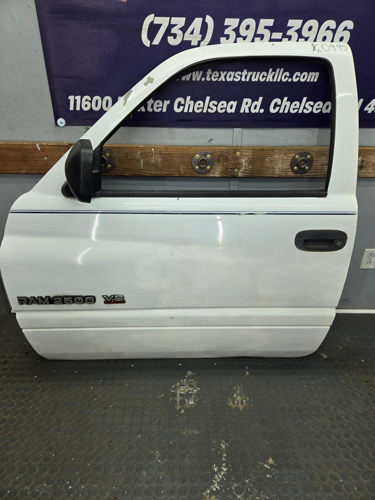 1994-2002 Dodge Ram 2nd Gen LH Driver Side Front Door Regular Cab / 2 Door Ext Cab 1500 2500 3500 ROUND CORNER