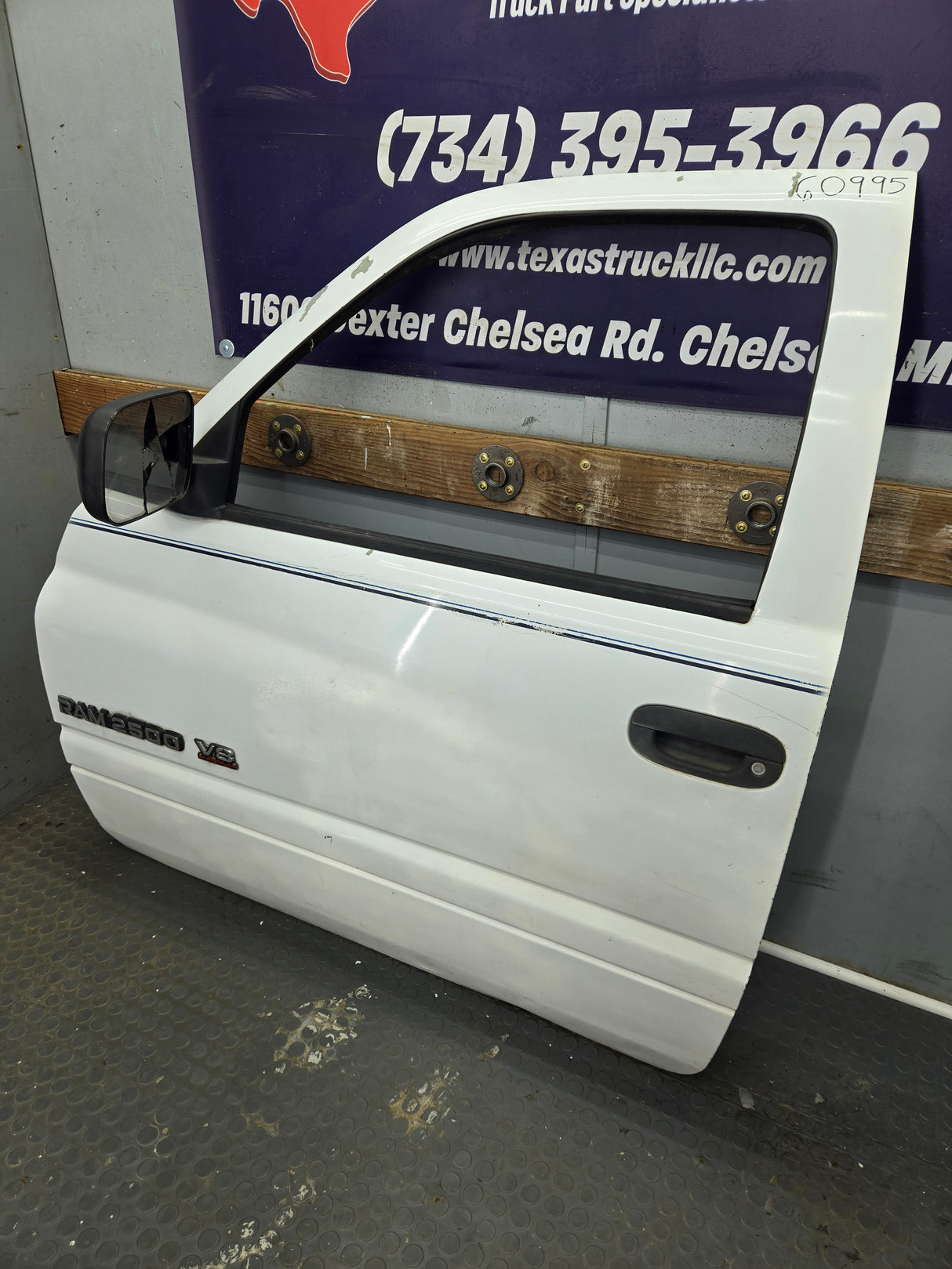 1994-2002 Dodge Ram 2nd Gen LH Driver Side Front Door Regular Cab / 2 Door Ext Cab 1500 2500 3500 ROUND CORNER