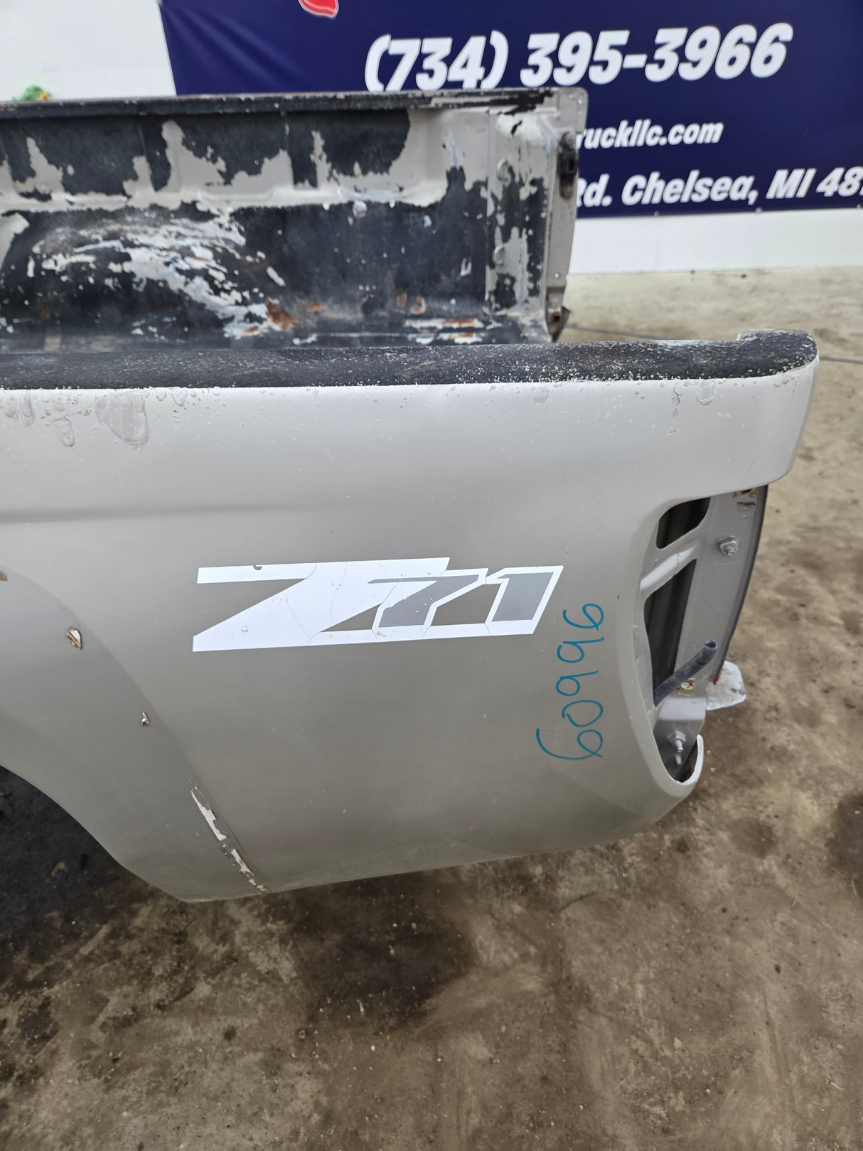 2004-2012 Chevrolet Colorado / GMC Canyon Short / Mid Size Truck Bed 73"