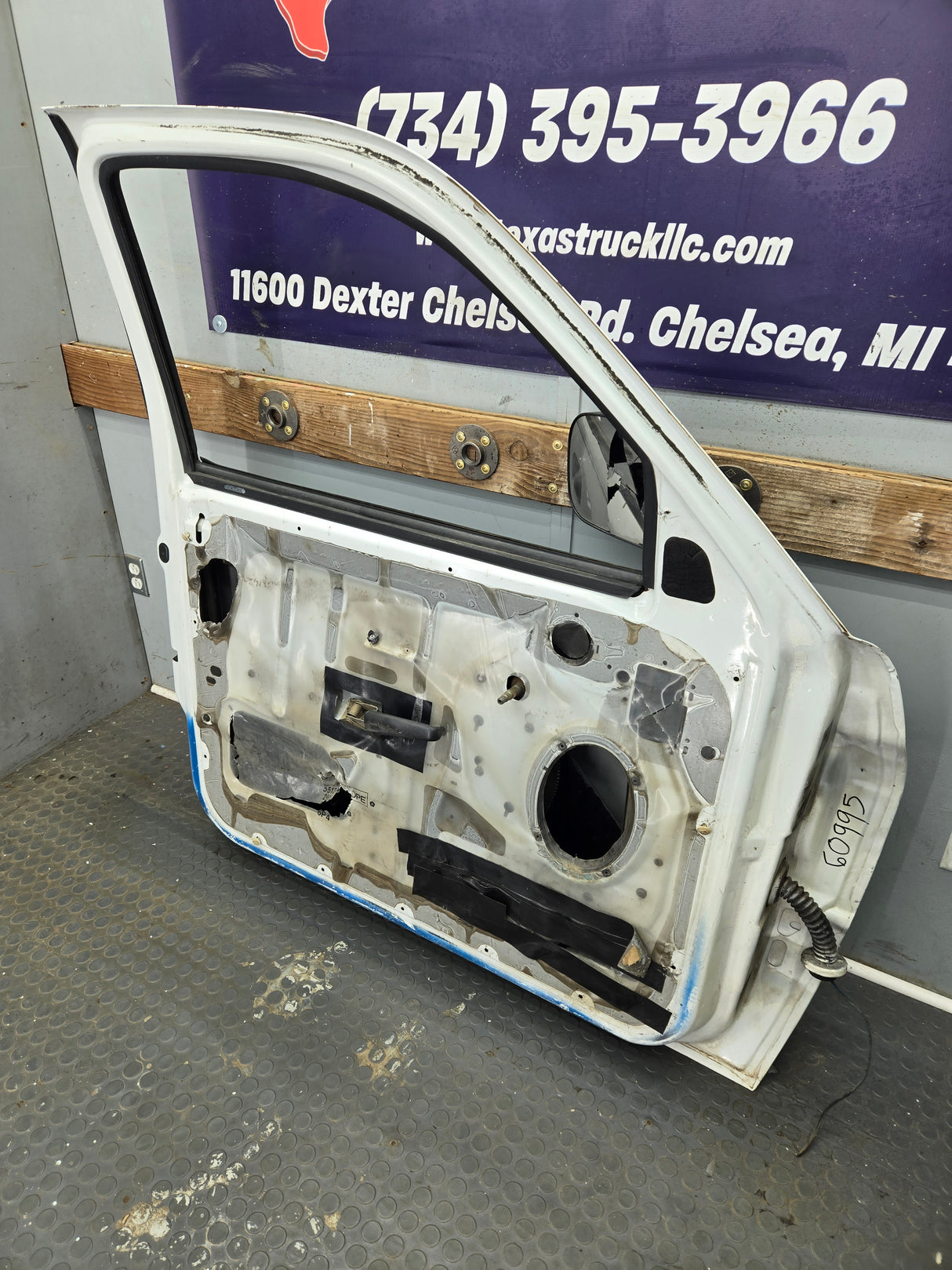 1994-2002 Dodge Ram 2nd Gen LH Driver Side Front Door Regular Cab / 2 Door Ext Cab 1500 2500 3500 ROUND CORNER
