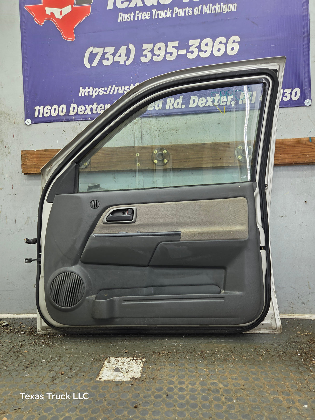 2004-2012 Chevrolet Colorado / GMC Canyon Passenger Side Crew Cab Door RH
