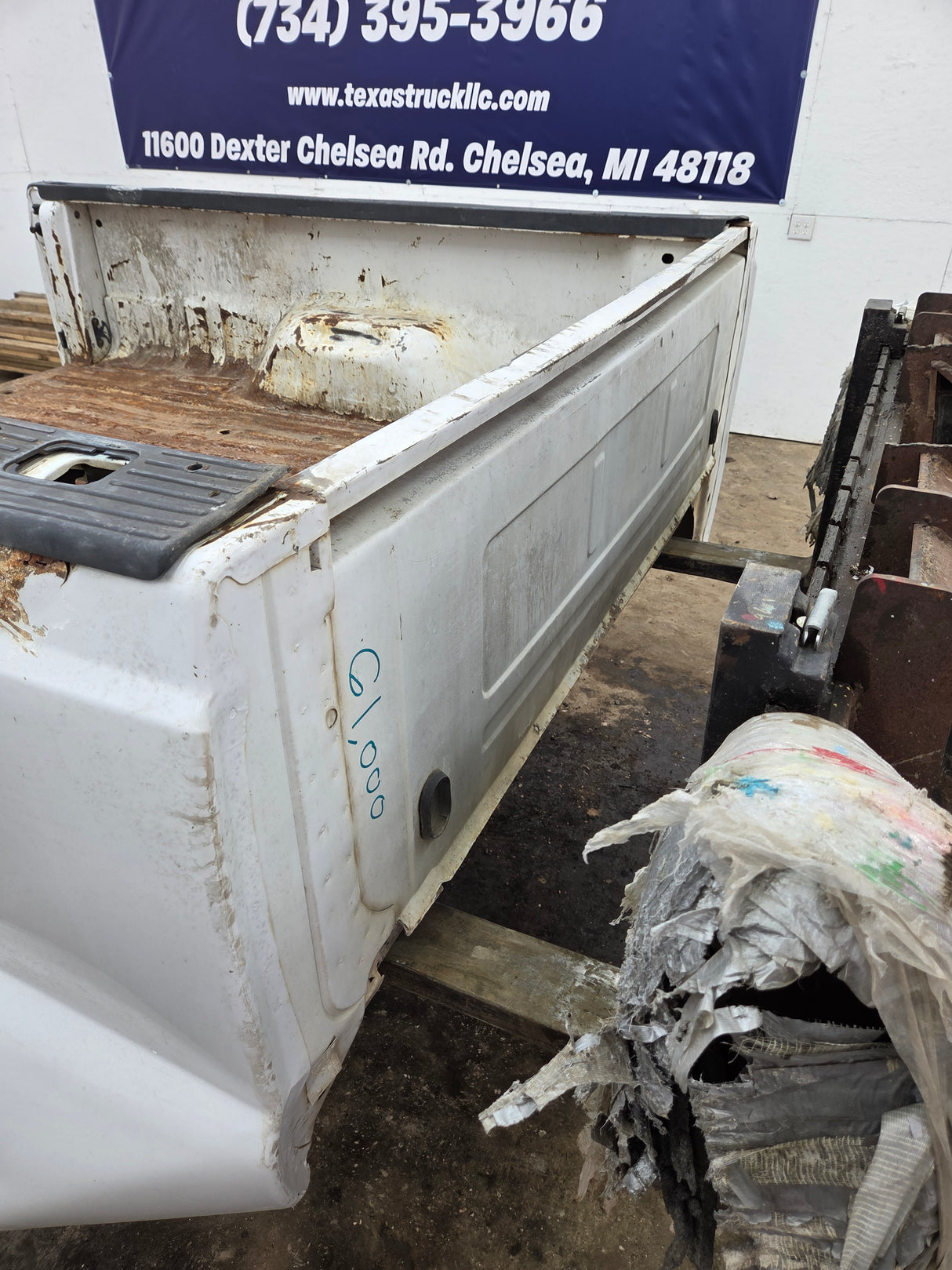 1999-2010 Ford Super Duty F250 F350 6' 9" Short Truck Bed