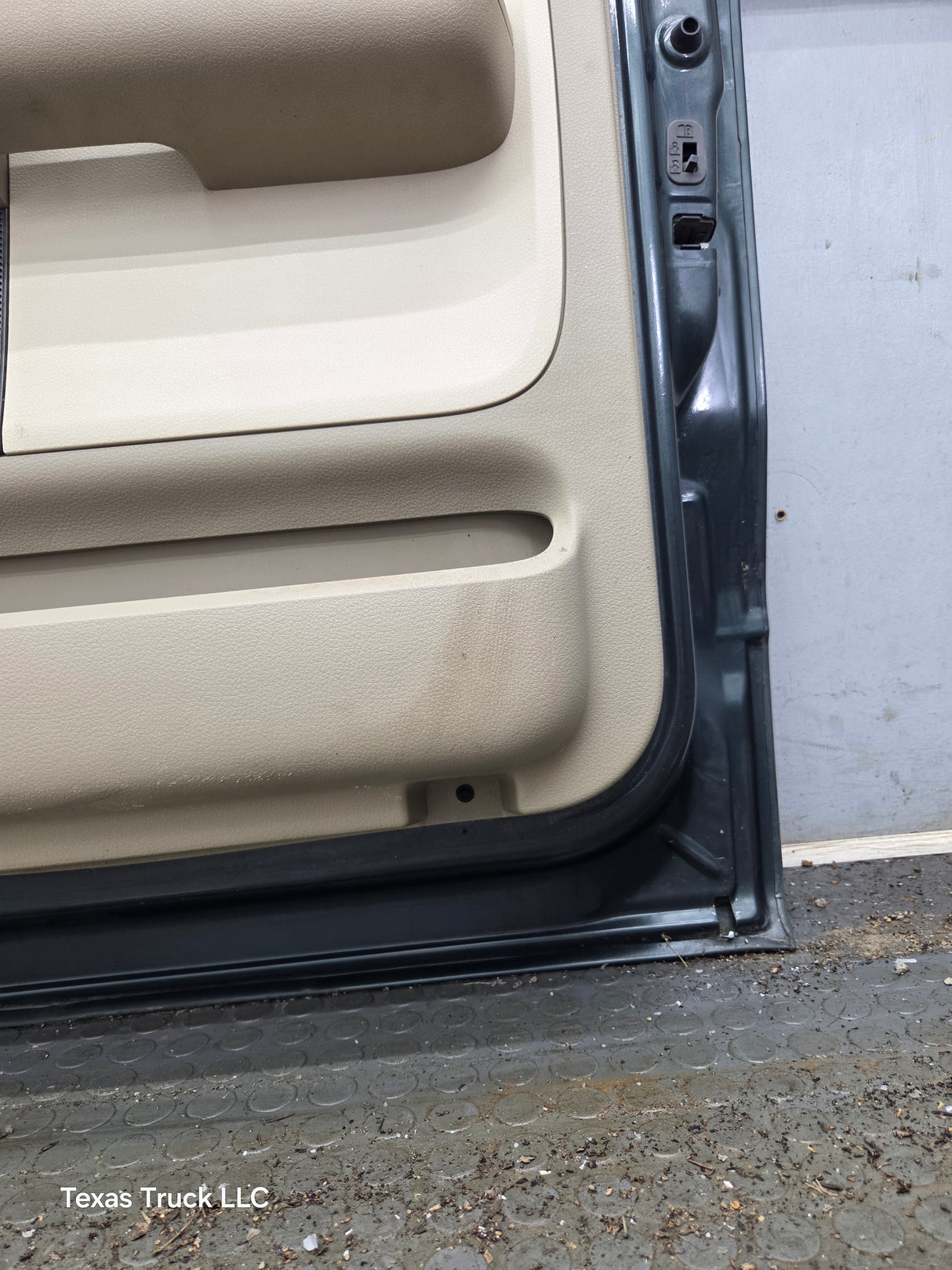 2004-2008 Ford F150 Rear Passenger Crew Cab Door