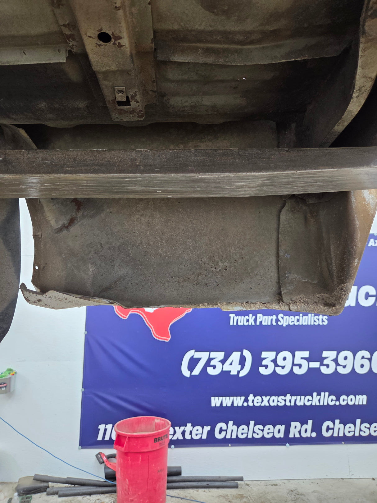 1999-2010 Ford Super Duty F250 F350 6' 9" Short Truck Bed