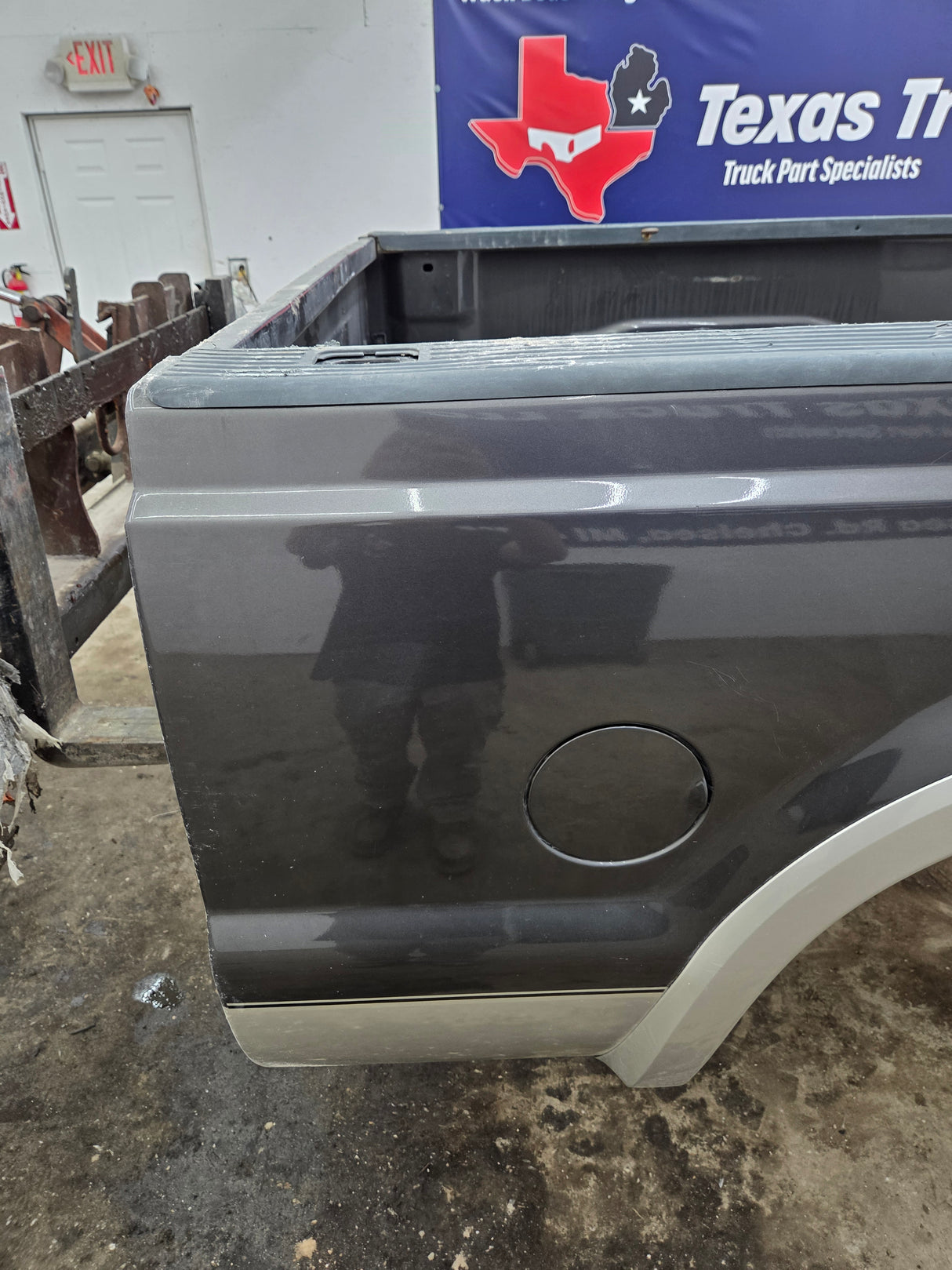 1999-2010 Ford Super Duty F250 F350 6' 9" Short Truck Bed