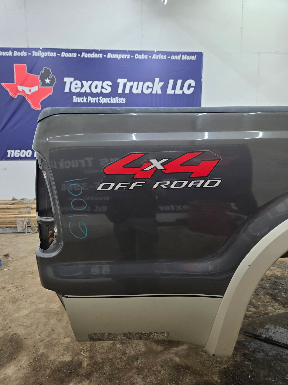 1999-2010 Ford Super Duty F250 F350 6' 9" Short Truck Bed