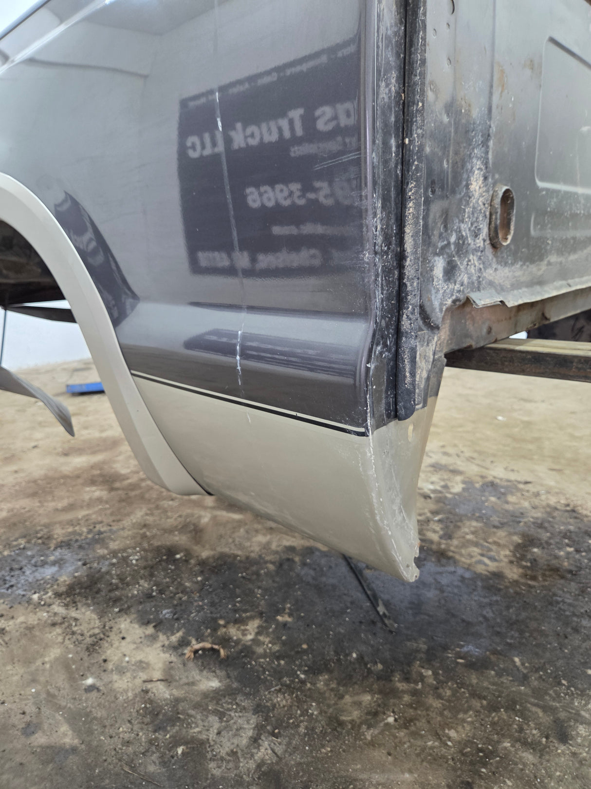 1999-2010 Ford Super Duty F250 F350 6' 9" Short Truck Bed