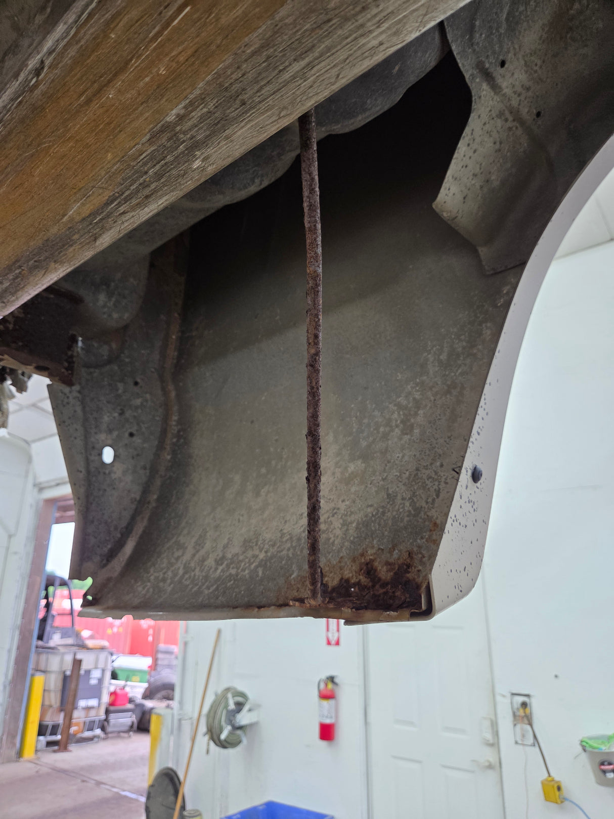 1999-2010 Ford Super Duty F250 F350 6' 9" Short Truck Bed
