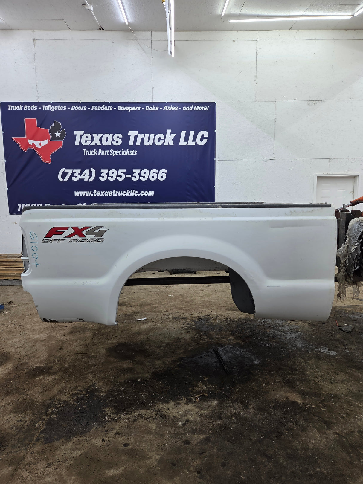 1999-2010 Ford Super Duty F250 F350 6' 9" Short Truck Bed