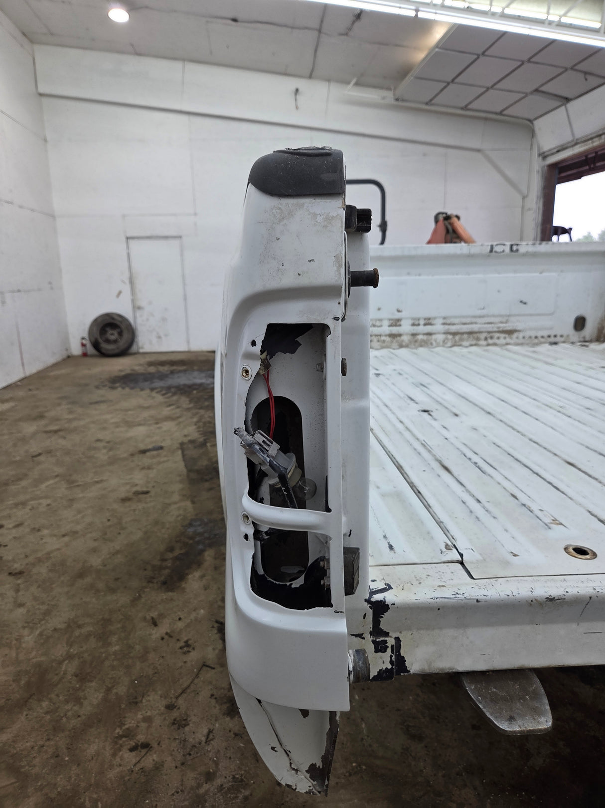 1999-2010 Ford Super Duty F250 F350 6' 9" Short Truck Bed