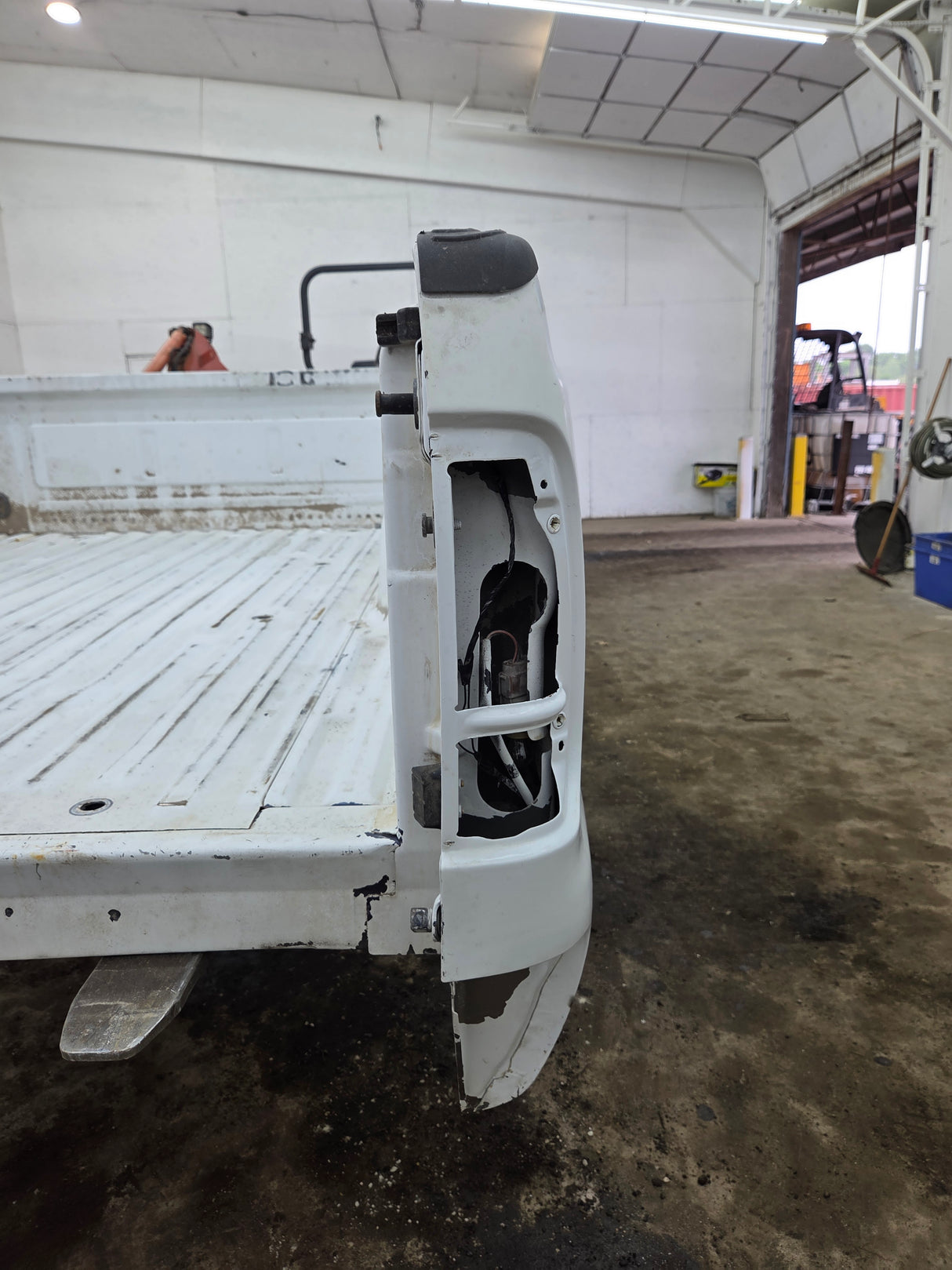 1999-2010 Ford Super Duty F250 F350 6' 9" Short Truck Bed