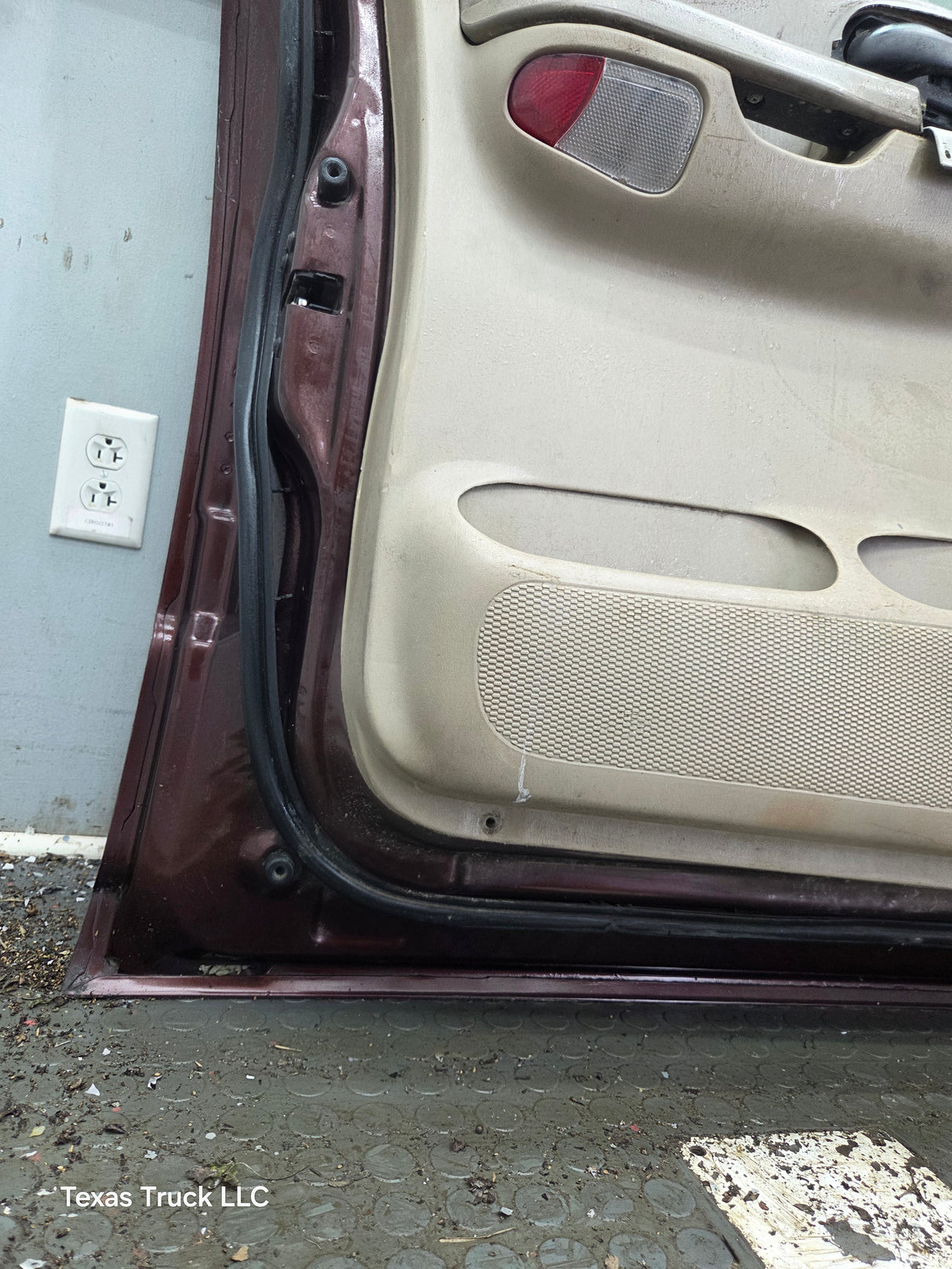 1997-2003 Ford F150 Crew Cab Driver Side LH Front Door