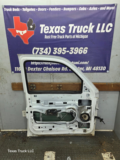 1999-2006 Chevrolet Silverado / GMC Sierra 1500 2500 3500 HD Front Driver Side Door LH