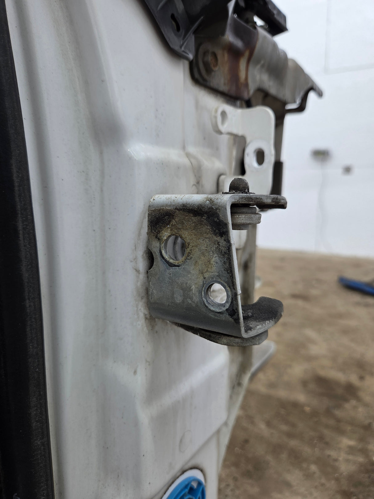2007-2013 Chevrolet Silverado / GMC Sierra 1500 2500 3500 HD Regular Cab
