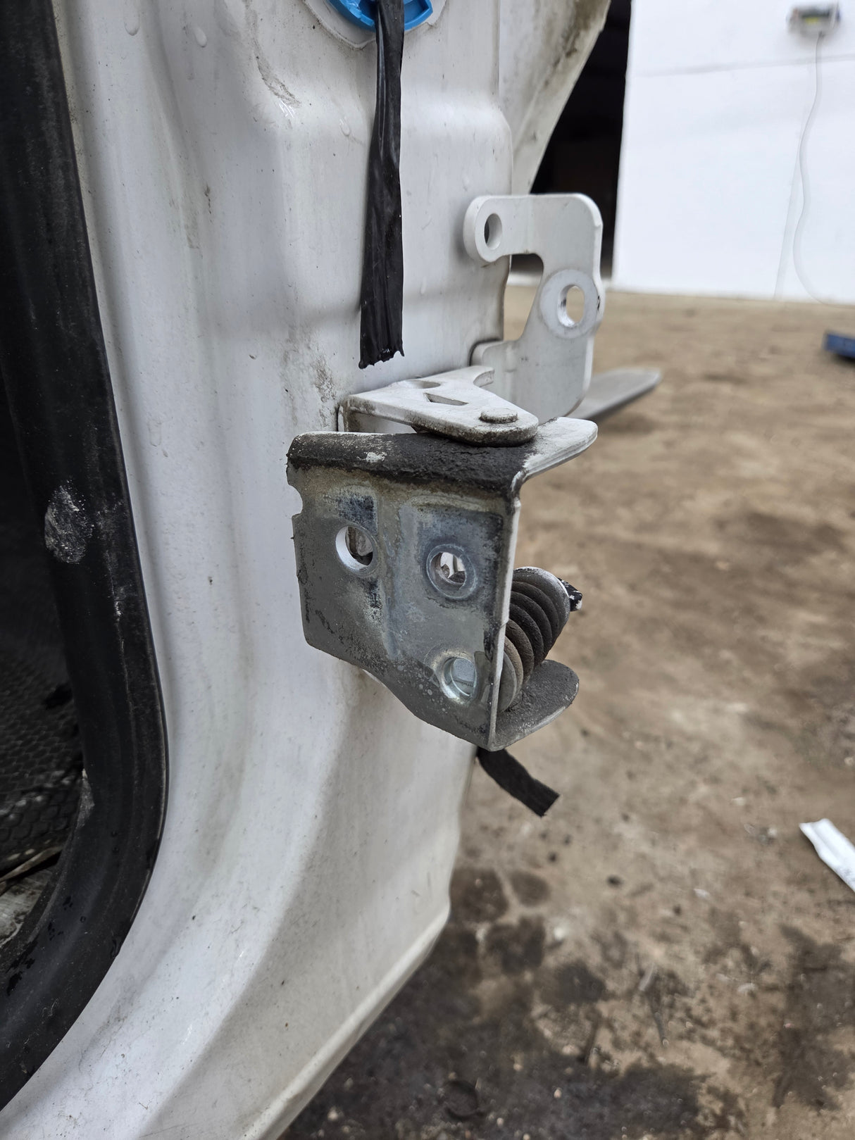 2007-2013 Chevrolet Silverado / GMC Sierra 1500 2500 3500 HD Regular Cab