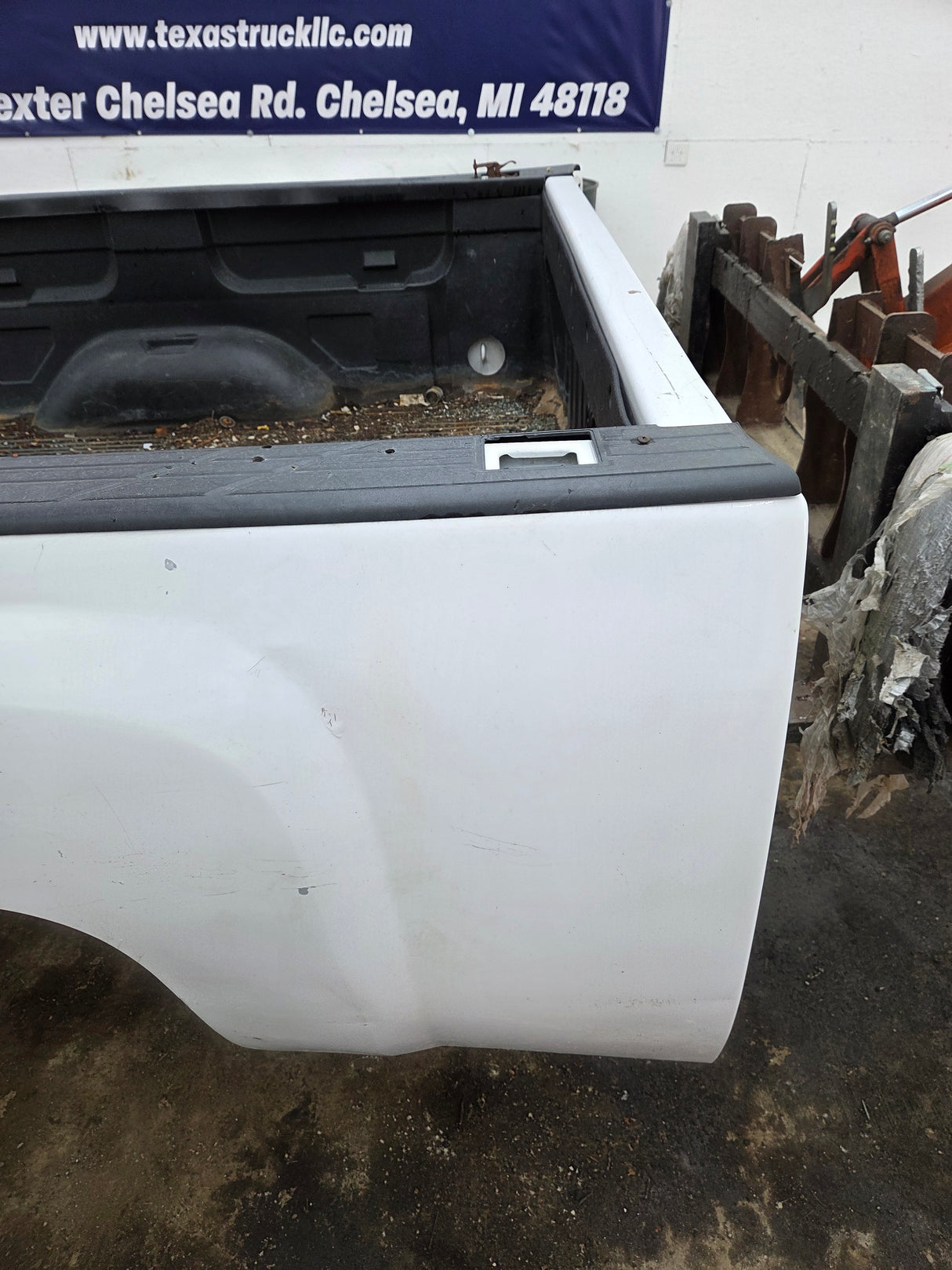 2007-2013 Chevrolet Silverado 1500 2500 3500 HD 6' 6" Short Truck Bed